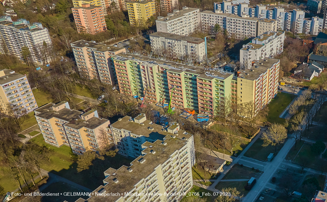 07.02.2023 - Luftbilder von der Sanierung in der Kurt-Eisner-Straße in Neuperlach